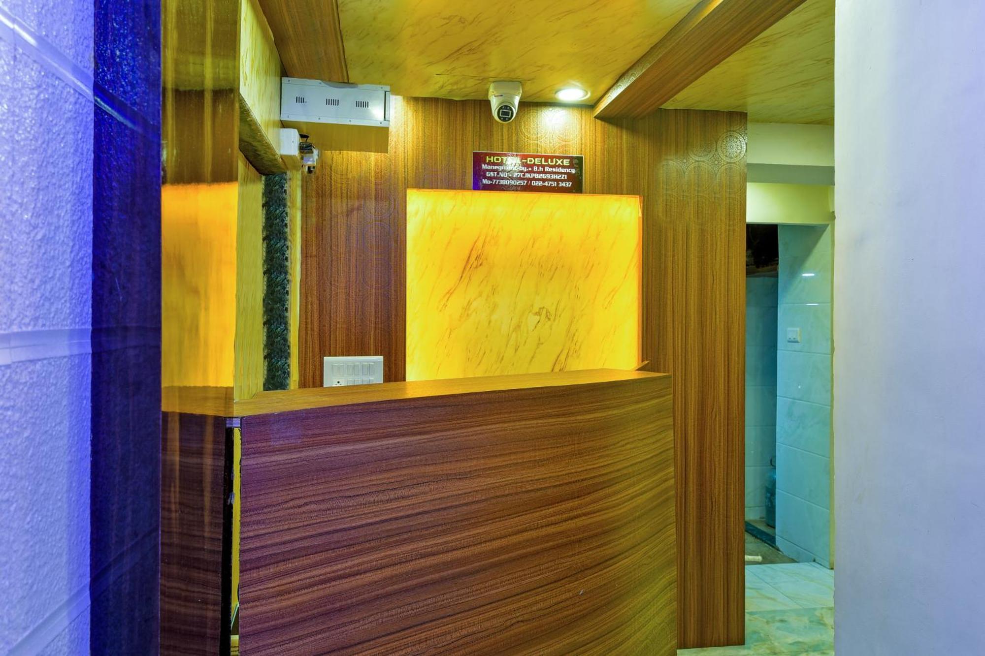 Hotel Deluxe Bombay Exterior foto